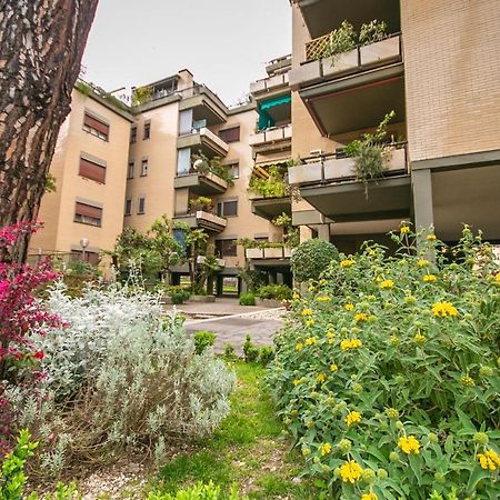 The Voice Of The Moon Apartment Rome Exterior photo