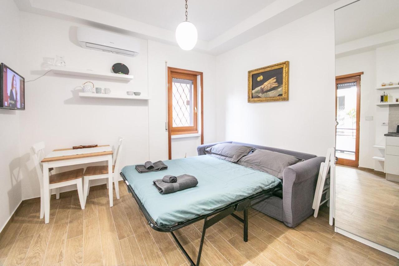The Voice Of The Moon Apartment Rome Exterior photo