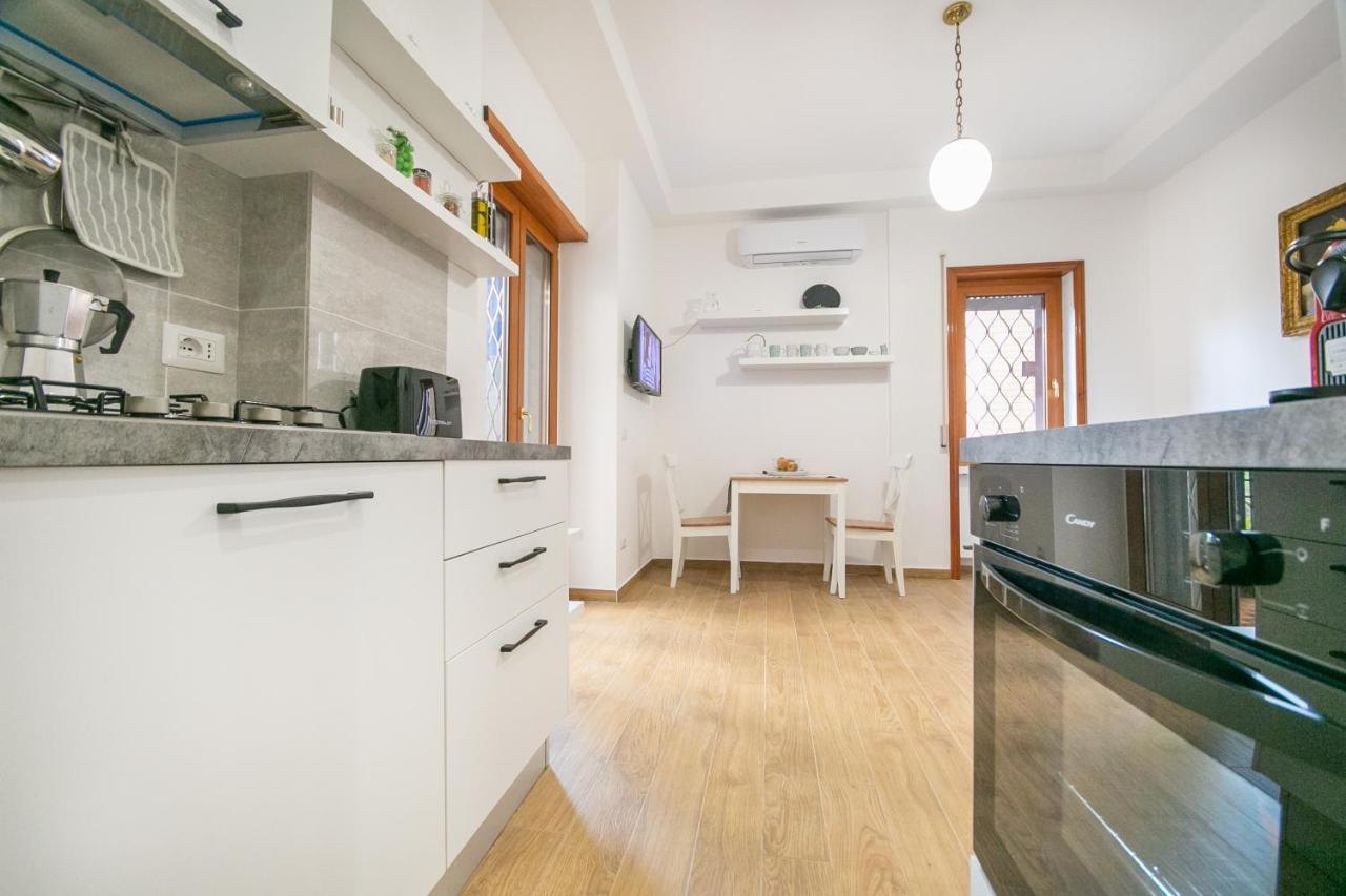 The Voice Of The Moon Apartment Rome Exterior photo