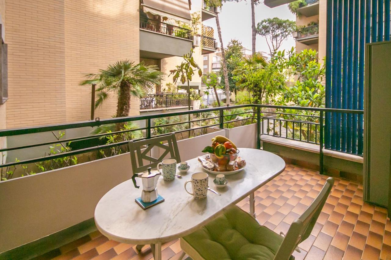 The Voice Of The Moon Apartment Rome Exterior photo